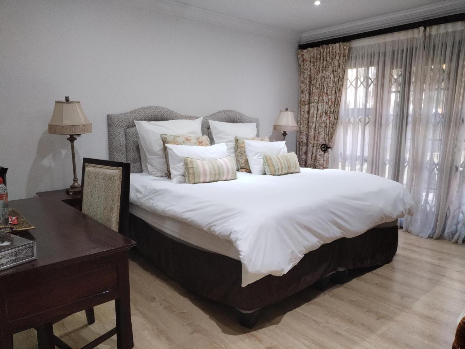 Hole In One Hotel Roodepoort Room photo