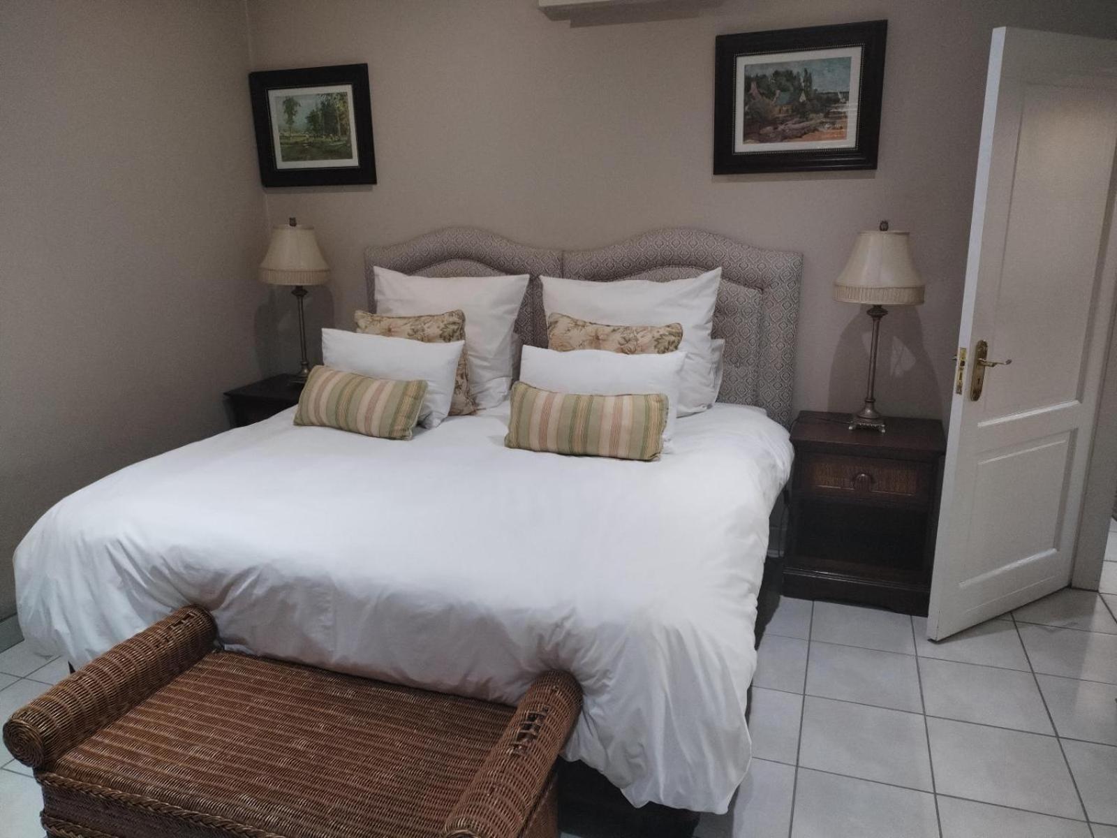Hole In One Hotel Roodepoort Room photo