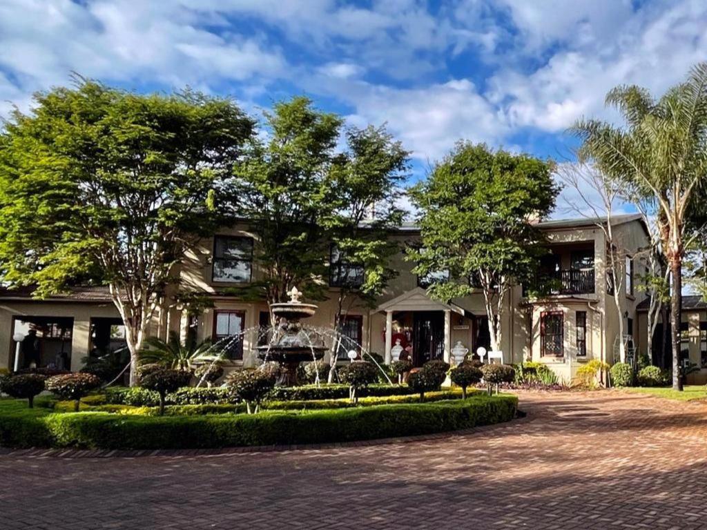Hole In One Hotel Roodepoort Exterior photo