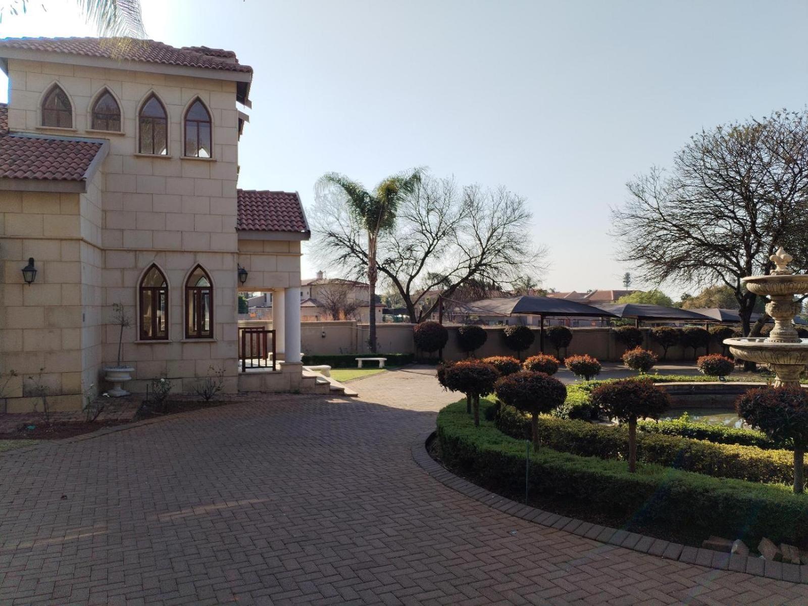 Hole In One Hotel Roodepoort Exterior photo