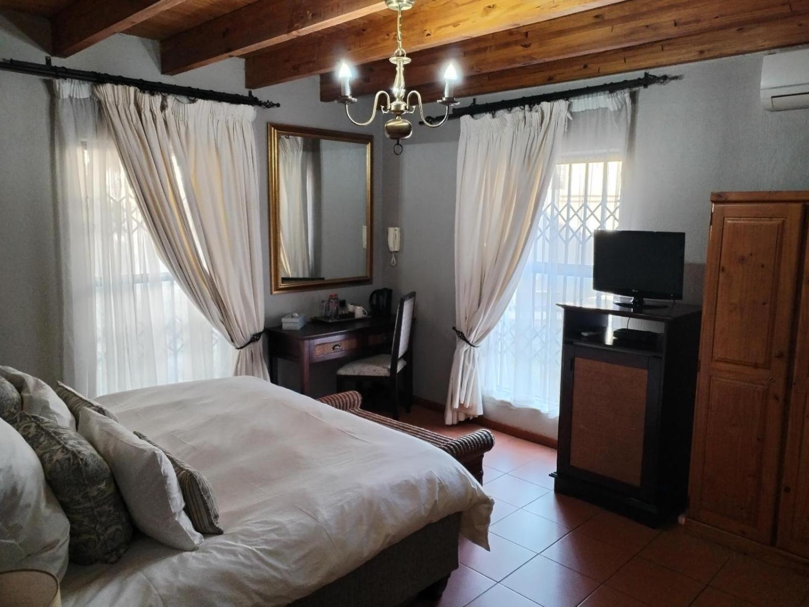 Hole In One Hotel Roodepoort Room photo