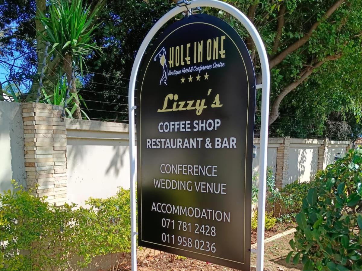 Hole In One Hotel Roodepoort Exterior photo